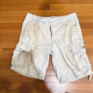 Aeropostale Cream Cargo Shorts